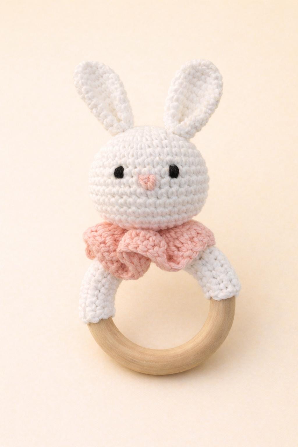 Handgemachter Häkel Beißring aus Natur Holzring – Hase,Bär, Koala & Schaf / Natur Holzring / Baby Geschenk / Baby