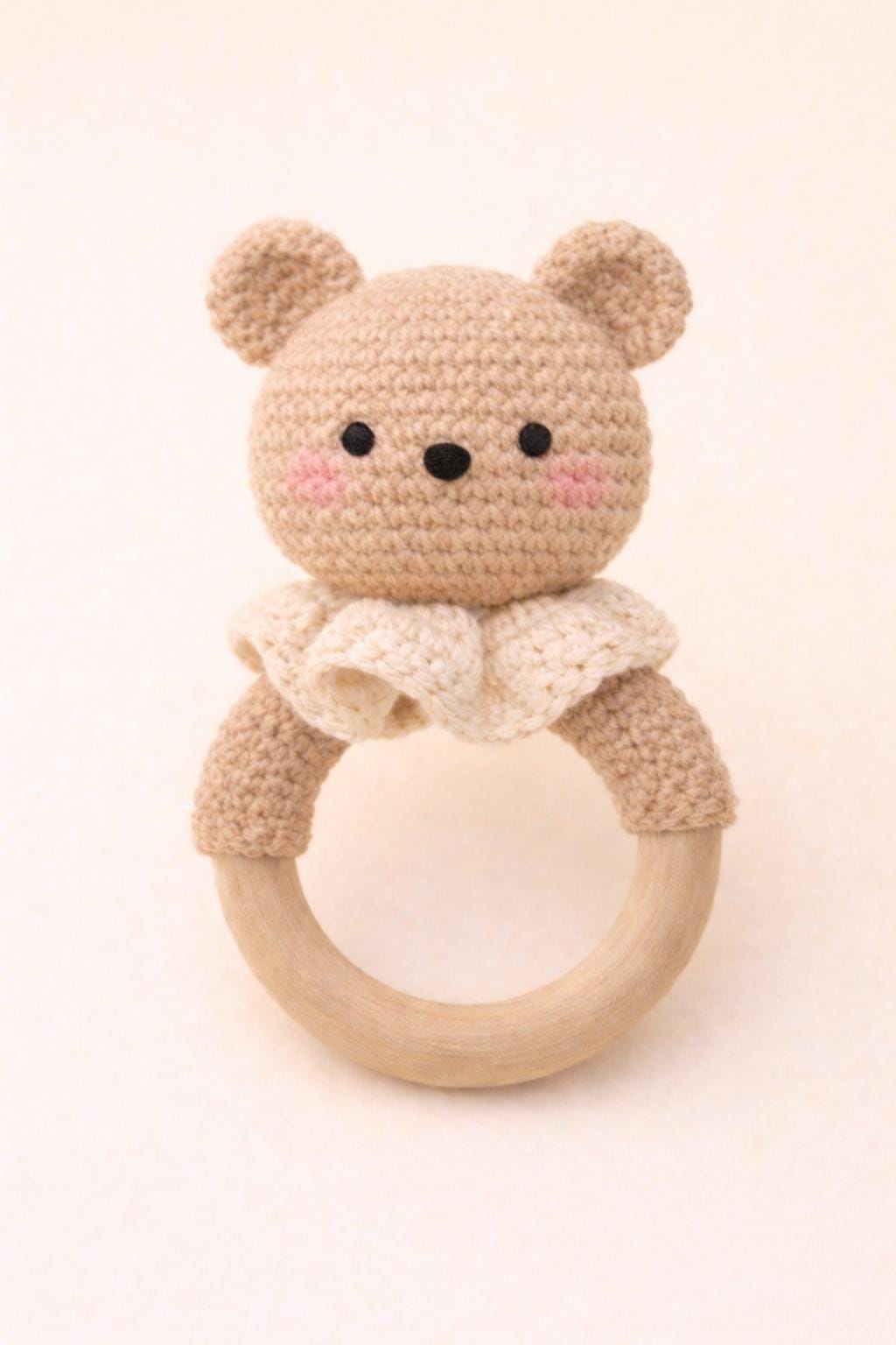 Handgemachter Häkel Beißring aus Natur Holzring – Hase,Bär, Koala & Schaf / Natur Holzring / Baby Geschenk / Baby