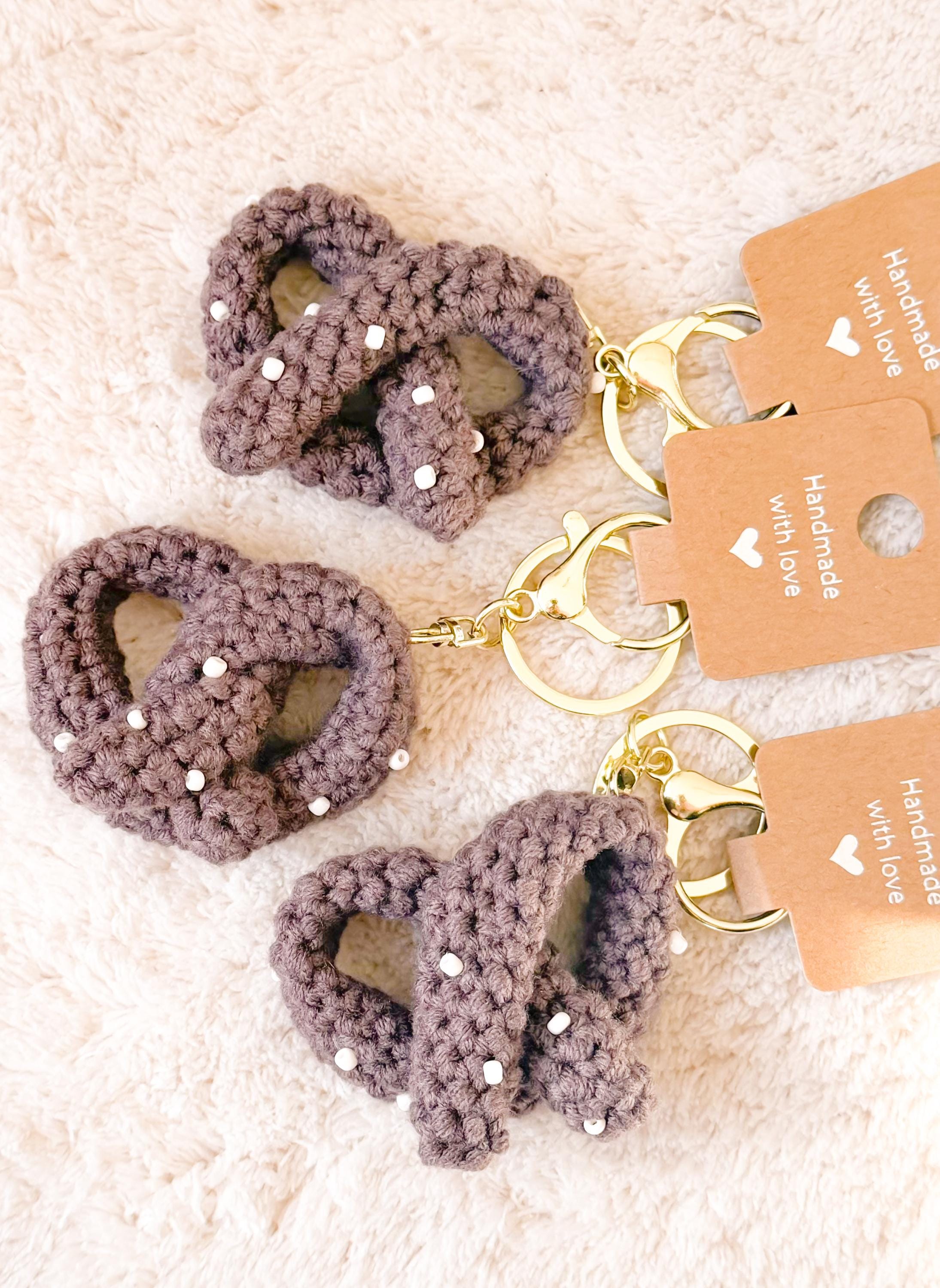 Brezeln-Amigurumi-Schlüsselanhänger / Schlüsselanhänger / Häkel-Schlüsselanhänger / Geschenk / Niedlich / Brezeln